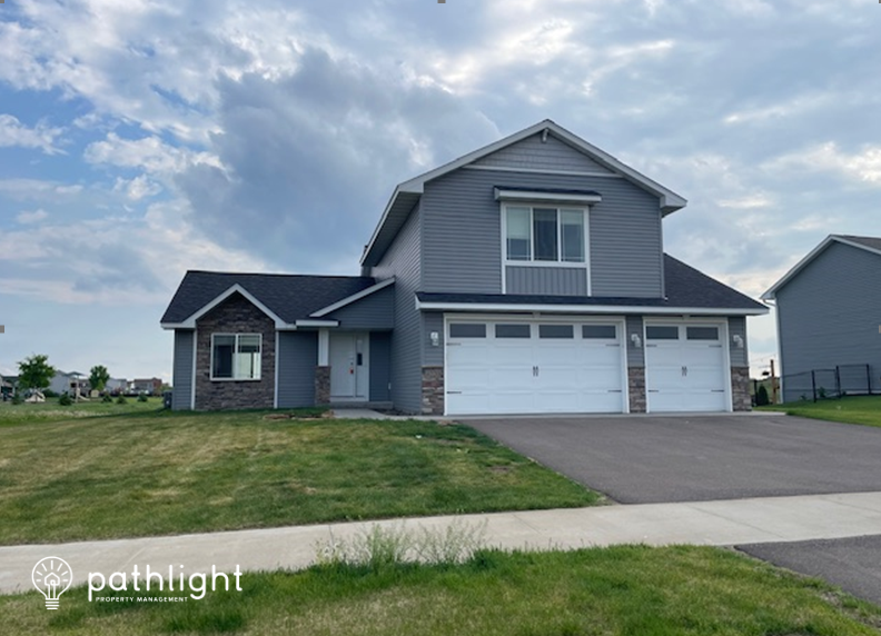 Foto principal - 4220 89Th Street NE