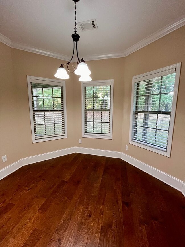 Building Photo - Spacious 3-Bedroom Home with Garage, Large...