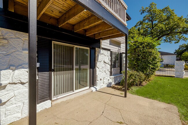 Building Photo - The Jefferson Apartments