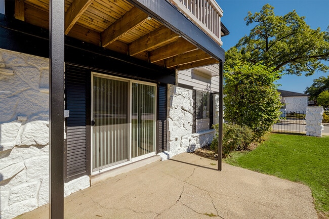 Building Photo - The Jefferson Apartments