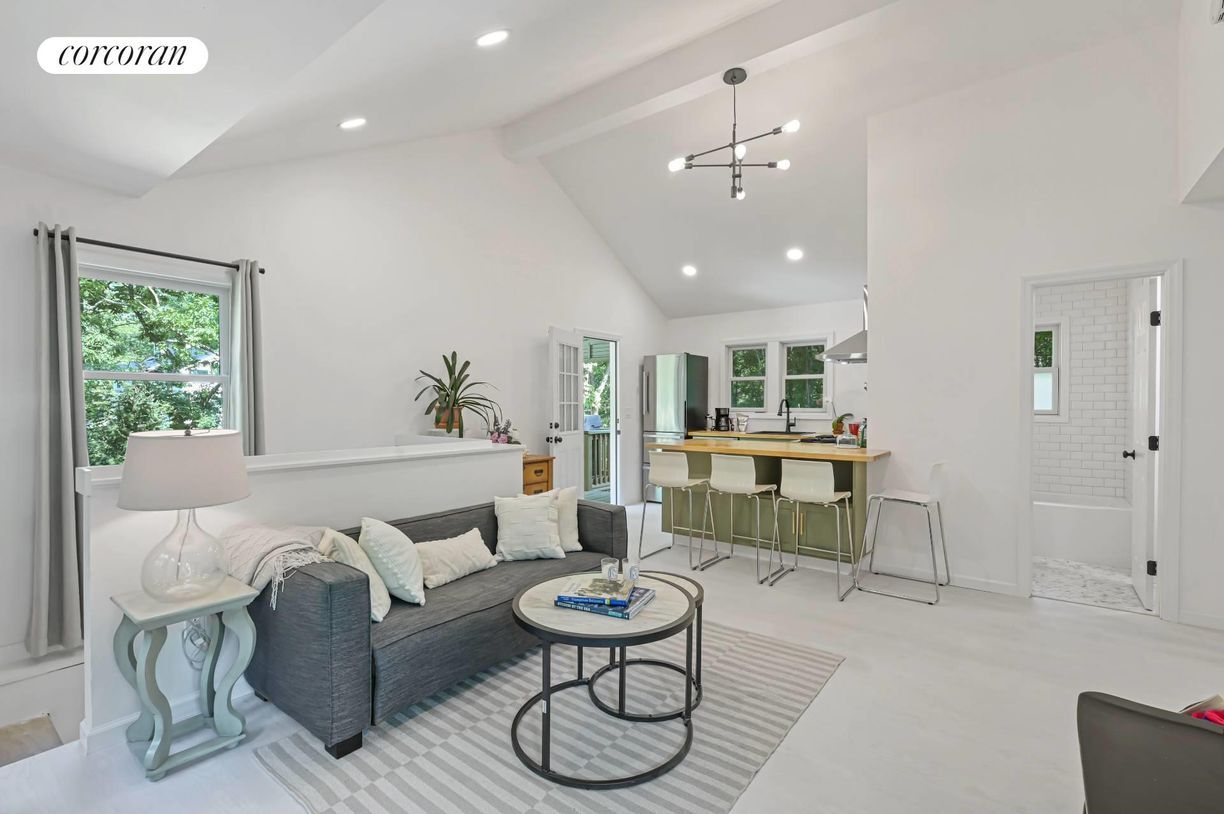 22 Laurel Ln, Sag Harbor, NY 11963 House for Rent in Sag Harbor, NY