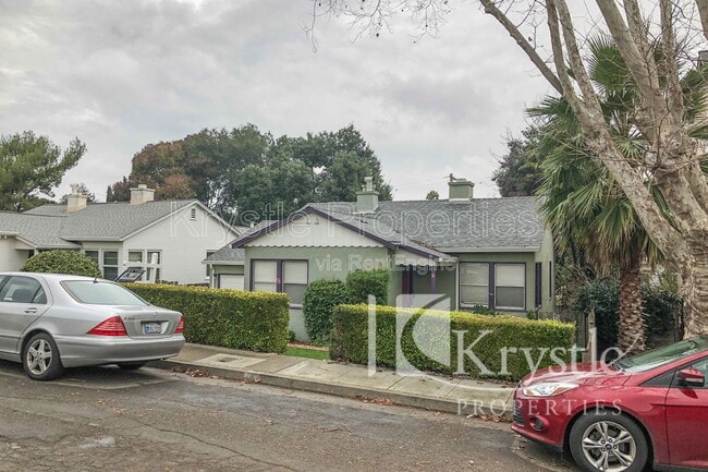 Foto del edificio - 8 Fairview Ave