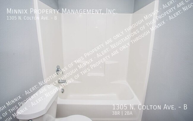 Building Photo - 1305 Colton Ave #B