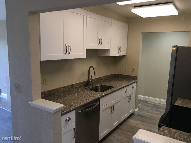 Foto del edificio - 930 Mission Rd