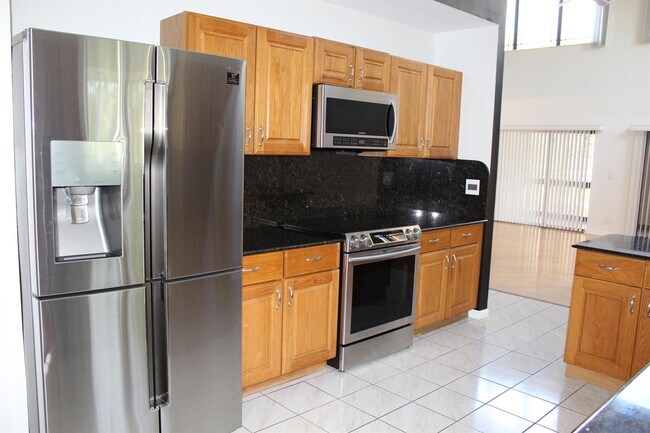 Building Photo - 151 Island Way
