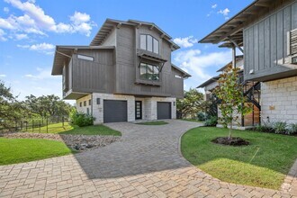 Building Photo - 19201 Crusoe Cv