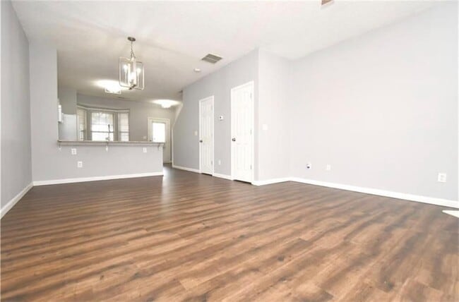 Building Photo - 233 Buckland Dr