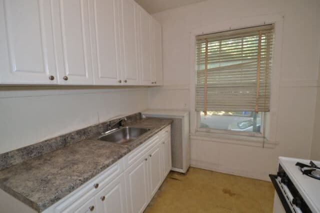 Building Photo - 5023 N Winchester Ave