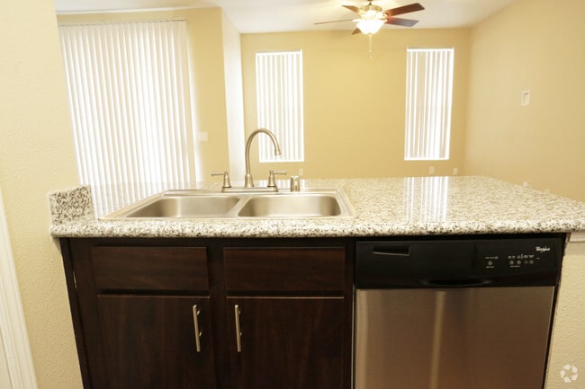 Interior Photo - Campana Crown Valley Apartments