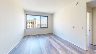 Interior Photo - Eleven55 Ripley