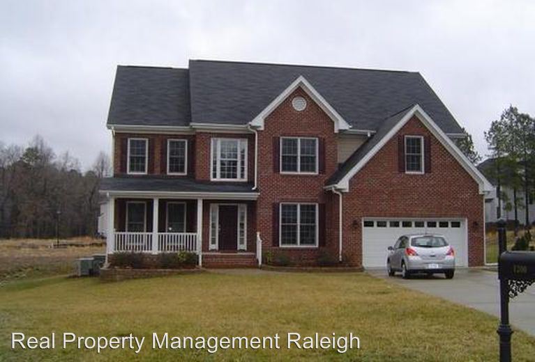 Primary Photo - 1200 Shirehall Park Ln