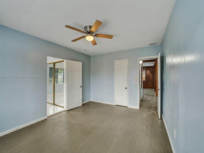 Foto del edificio - 1298 NE 39th St