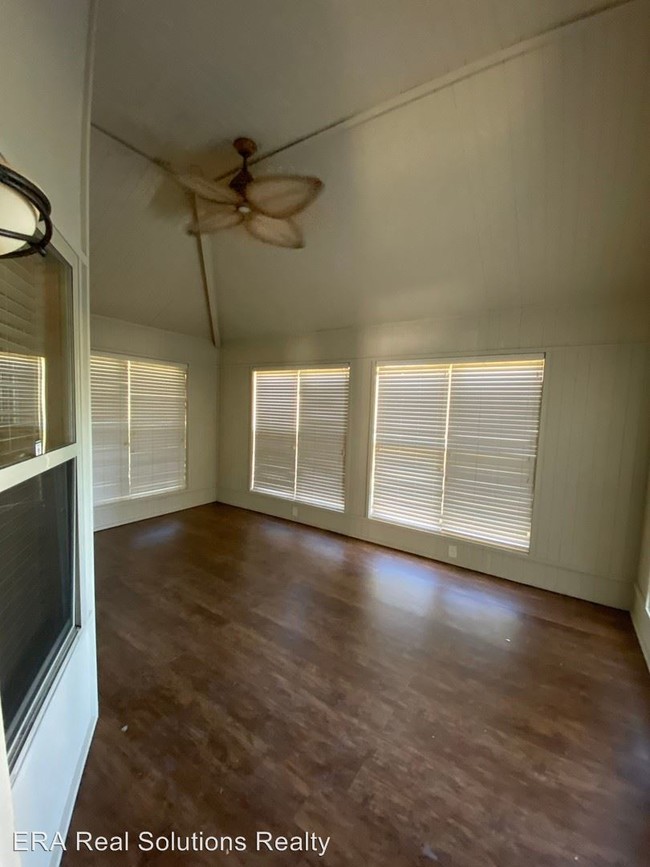 Building Photo - 2826 Morality Dr