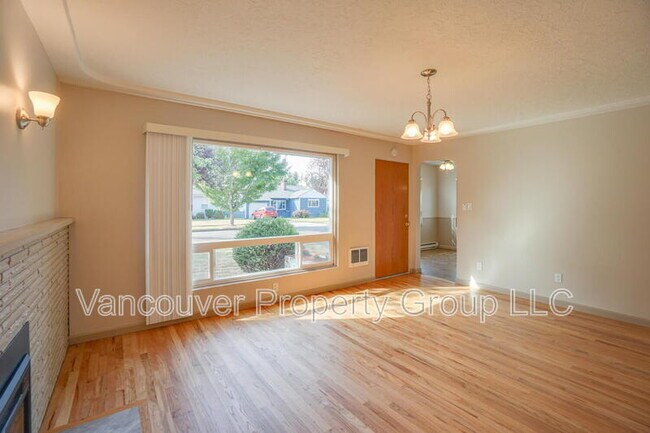 Foto del edificio - 2914 Lilac St