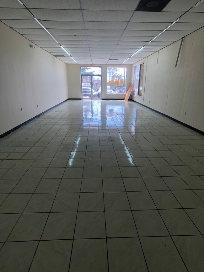 Building Photo - 2979 Rainbow Dr
