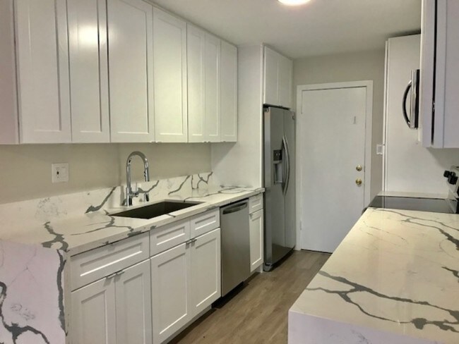 Foto del edificio - Fountain Luxury Apartments