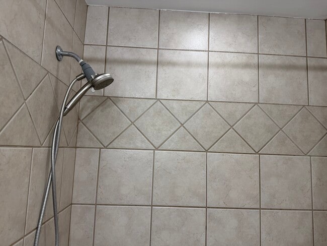 Building Photo - 1049 Newport Harbor