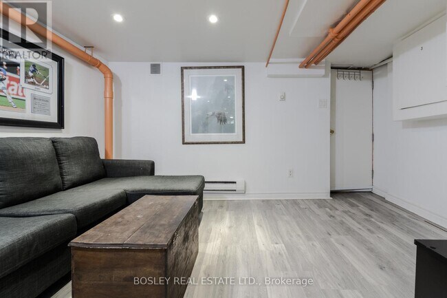 Photo du bâtiment - 1154 Dovercourt Rd
