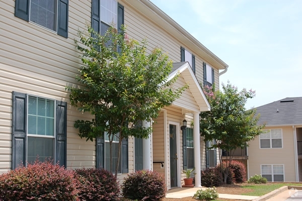 Building Photo - High Grove Apartments