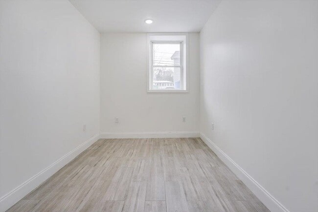Building Photo - 260 Palisade Ave