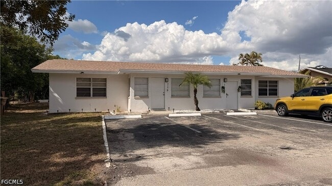 Building Photo - 317 Tarpon Dr