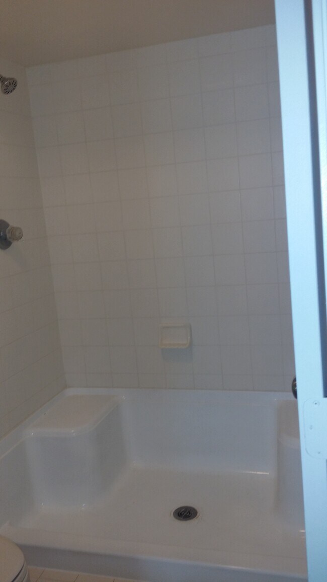 Building Photo - 482 N Pin Oak Plz