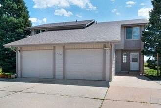 Building Photo - 756 Century Pl