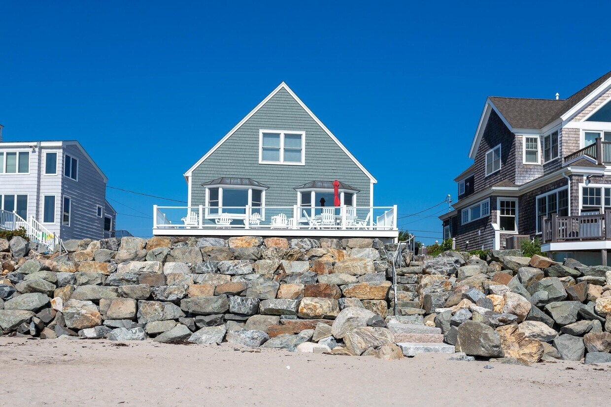 12 Noreast Ln, Hampton, NH 03842 House Rental in Hampton, NH