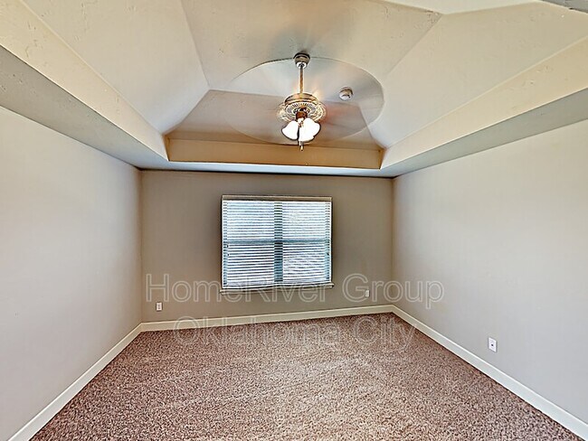 Building Photo - 14700 S Harvey Ave