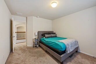 Building Photo - 970 Jennifer St