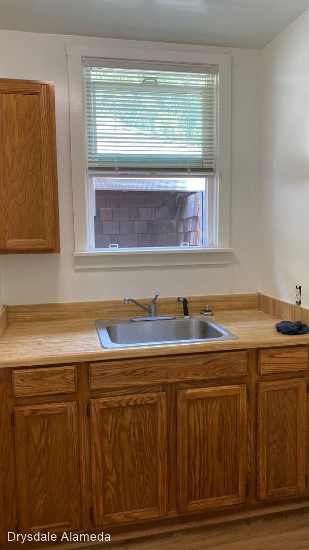 Building Photo - Studio, 1 bath House - 1416 9th Street #A
