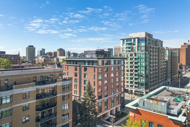 Neighbourhood - Hillside Apartments