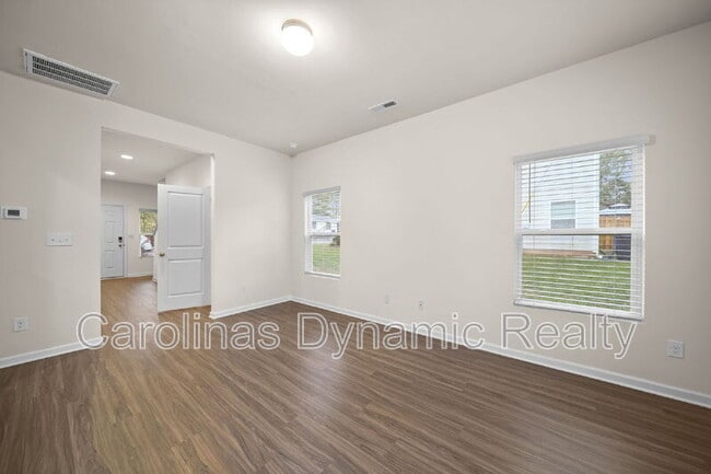 Foto del edificio - 711 Lackey St