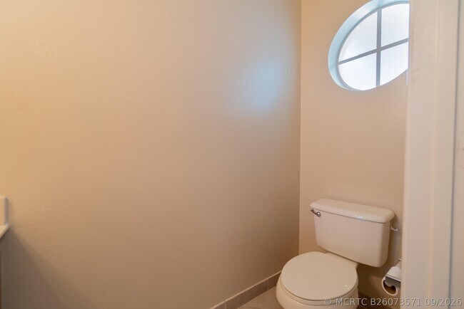 Foto del edificio - 2146 Oakmont Dr