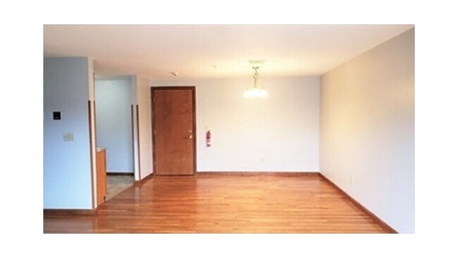Foto del edificio - 333 First St Blvd