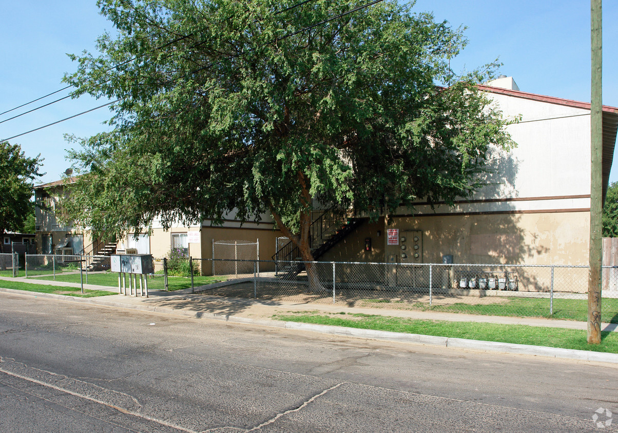Building Photo - 1237 N 8th St