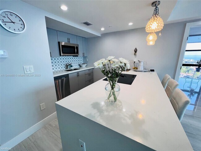 Foto del edificio - 2 br, 2 bath Condo - 20515 E Country Club ...