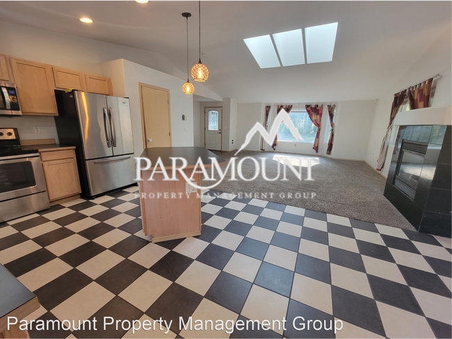 Foto del edificio - 3 br, 2 bath House - 671 SE Lakeway Blvd