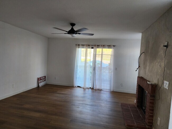 Foto del edificio - 13272 Salmon River Rd