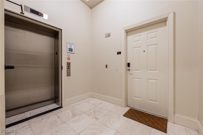 Building Photo - 2743 First St