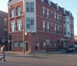 Building Photo - 1700 W Cermak Rd