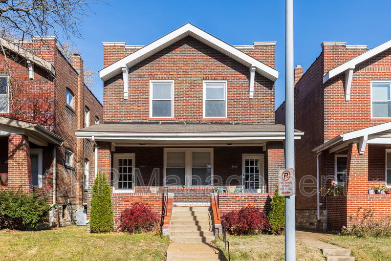 4525 Flora Ave, Saint Louis, MO 63110 Condo for Rent in Saint Louis