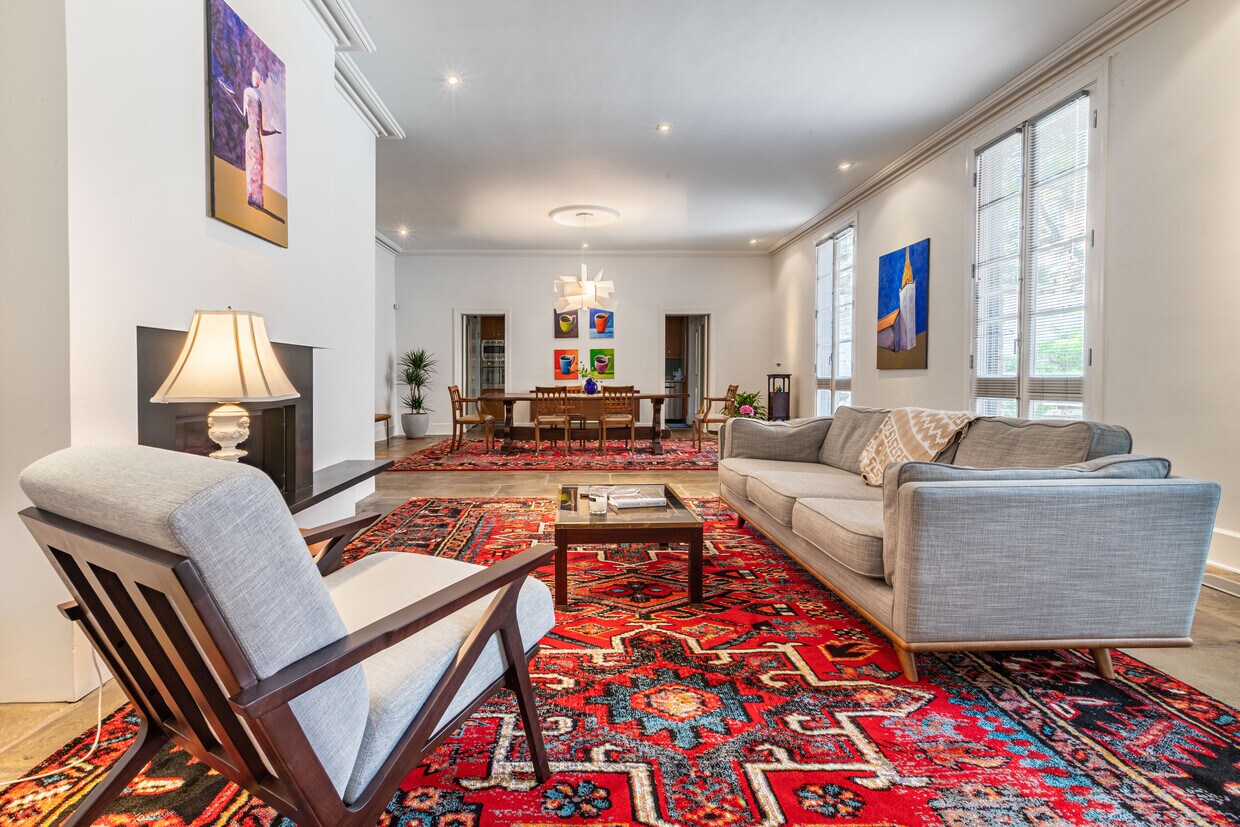 Foto principal - 111 W Charlton St