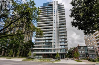 Building Photo - 609 Avenue Rd