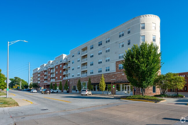 Building Photo - The Landing Apartments