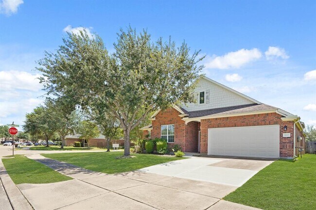 Foto del edificio - 9003 Creeks Gate Ct