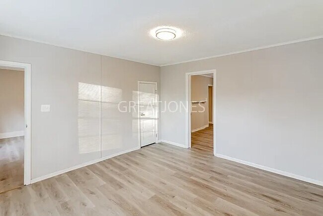 Foto del edificio - 2821 Snavely Ave SW