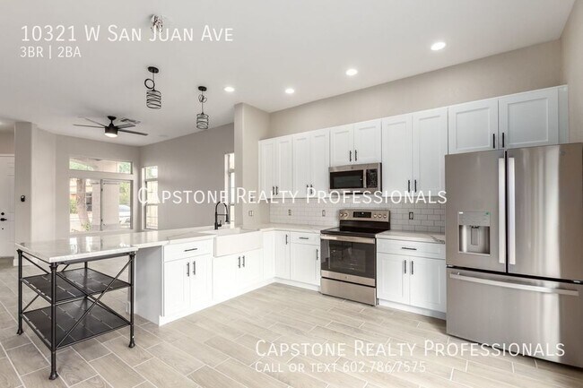 Foto del edificio - Stunning recent remodeled home that has be...