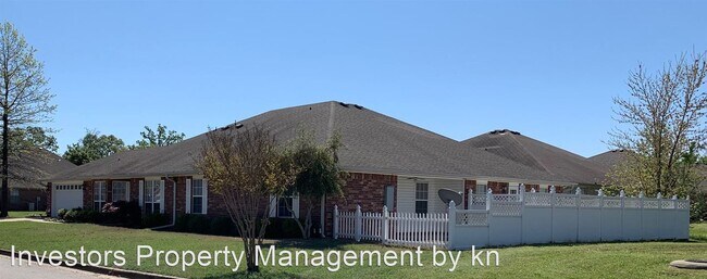 Foto del edificio - 3 br, 2 bath Apartment - 8800 South 15th St