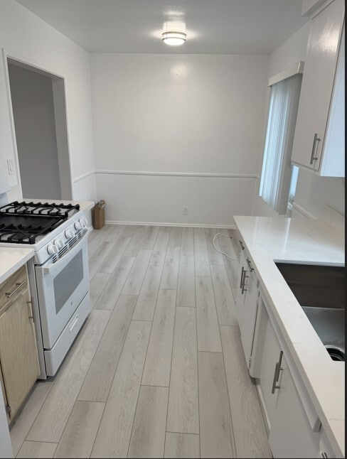 Foto del edificio - 4410 W Martin Luther King Jr Blvd